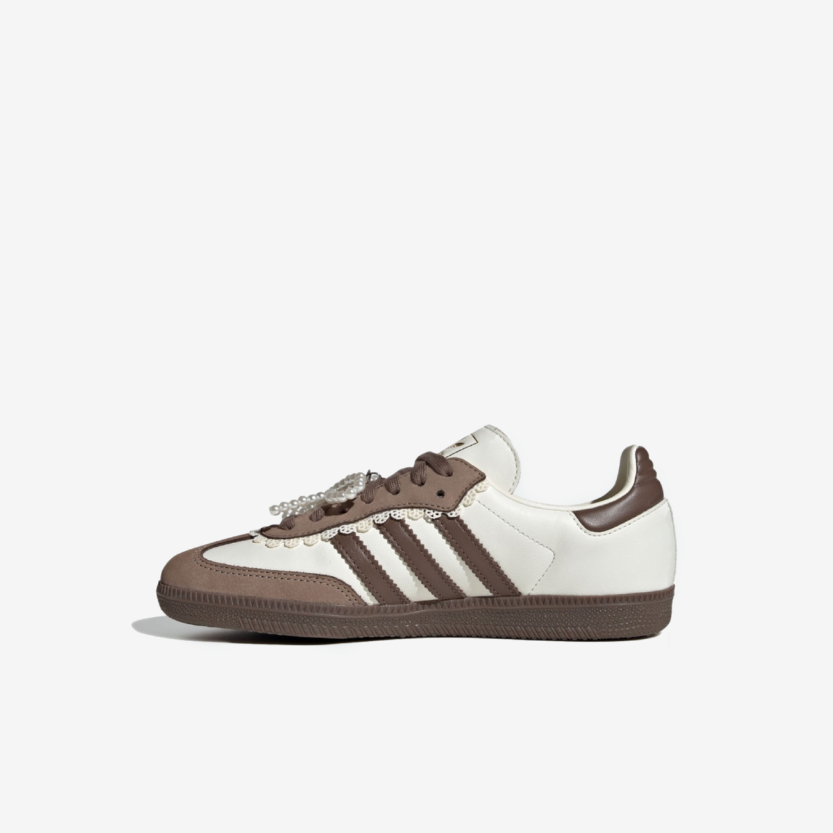 Adidas Samba Appears With “Lace & Pearls”